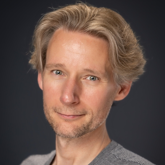 Andrew Floyd head shot