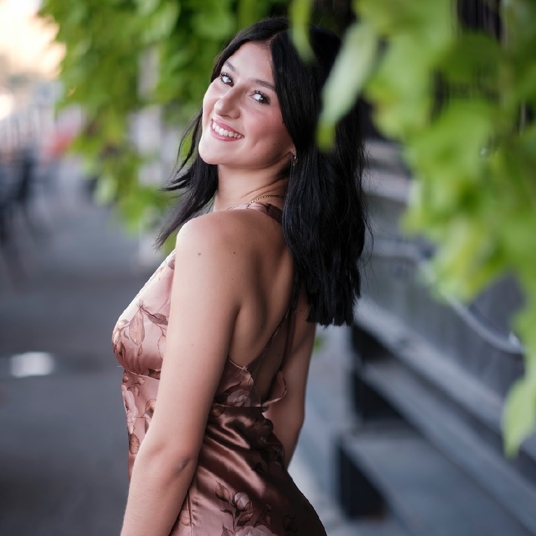 Mia Canzoneri head shot