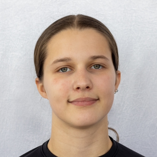 Kaitlin Goldberger (Stage Hand) head shot