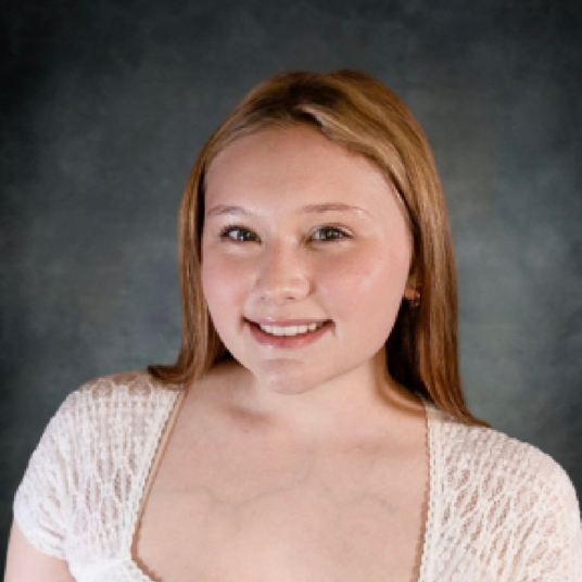 Skylah Fourez head shot