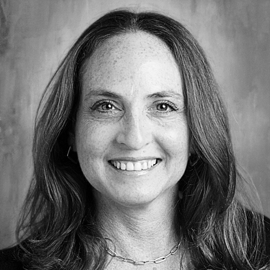 Mrs. Tara Handfinger head shot