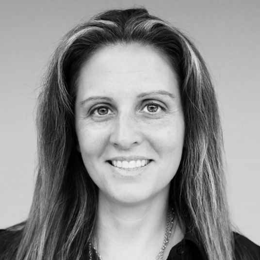 Mrs. Beth Lynch head shot