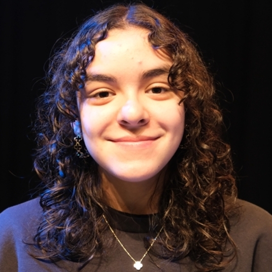 Daniela De Leon head shot