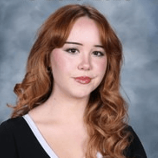 Nicole Ward / LHS / 12 head shot