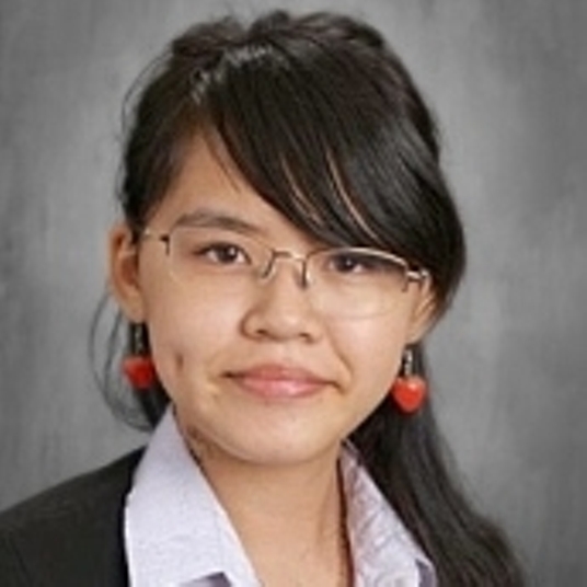 Lynsey Le* head shot