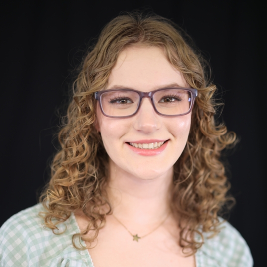 Olivia Shafer head shot